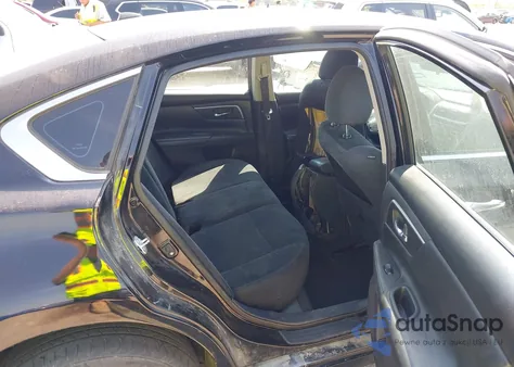 2015 Nissan Altima 2.5 S z USA, uszkodzony, nr VIN 1N4AL3AP9FC475734